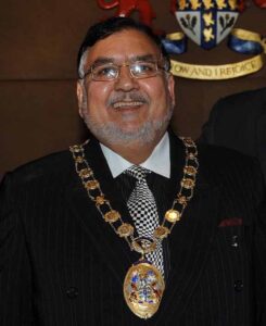 Raj-Sharma-Mayor-Crawley